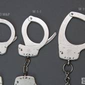 Sw Model1 1 Universal Handcuffs 004 Sw Model1 1 Universal Handcuffs 004
